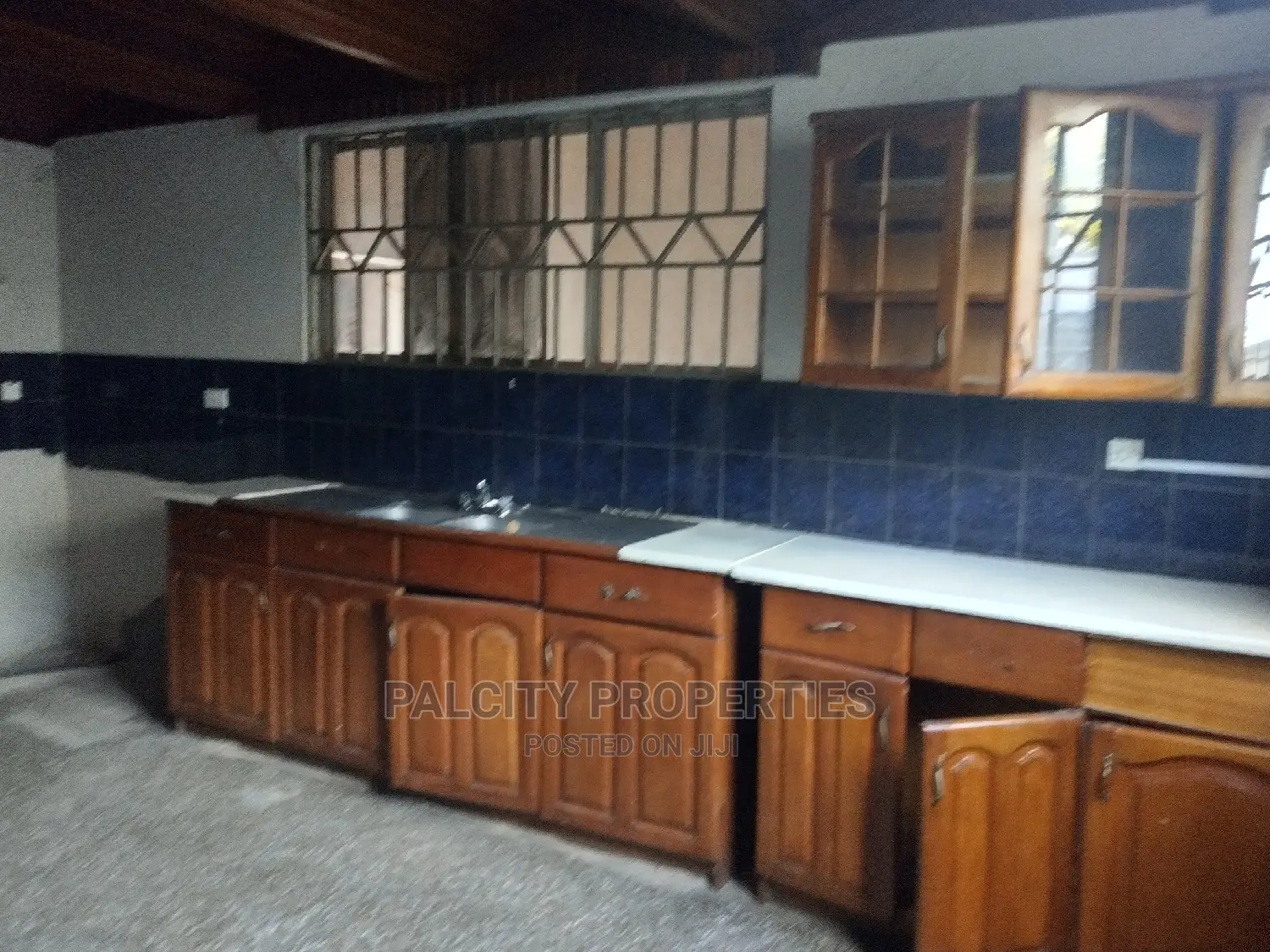 5bdrm House in Atasamanso, Kumasi Metropolitan for rent