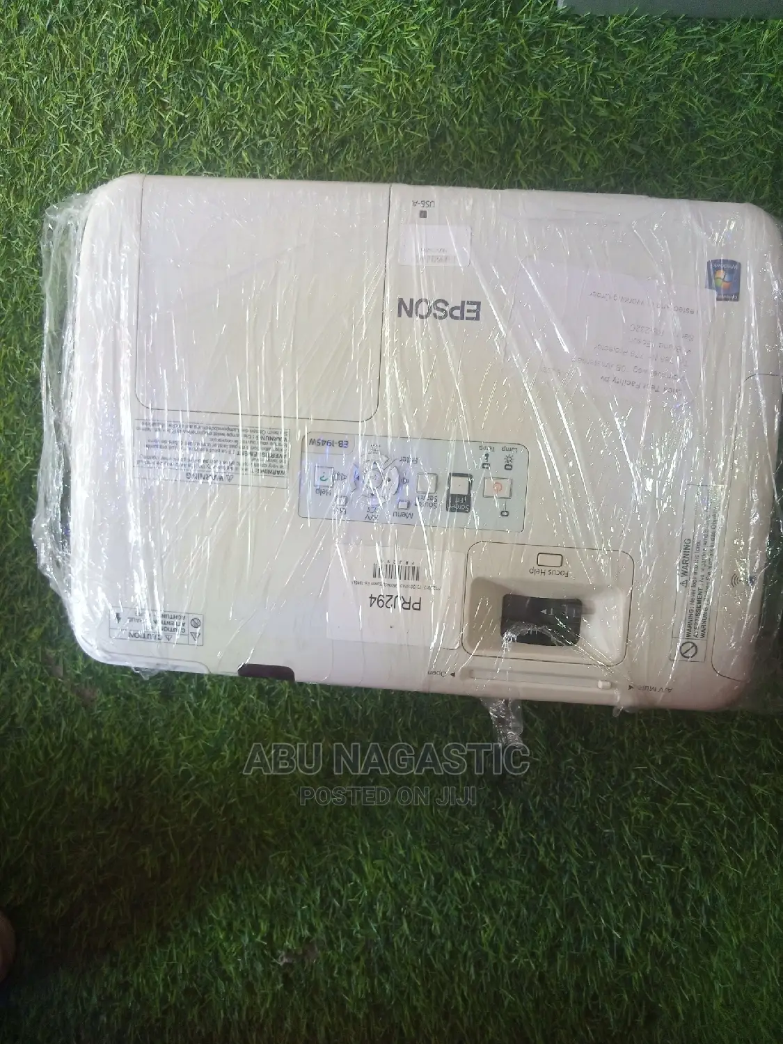 Epson Eb-1945w Projector 4200 Lumens High Brightness