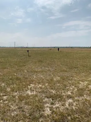 Flat Land for Sale by Estate Masters Ltd.