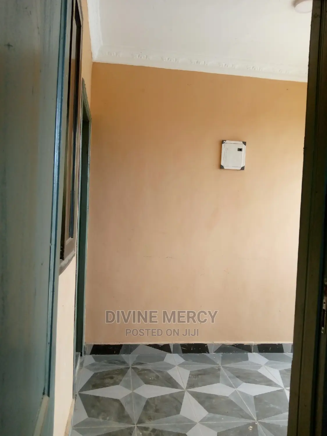 1bdrm Apartment in Market Road, Kasoa for rent