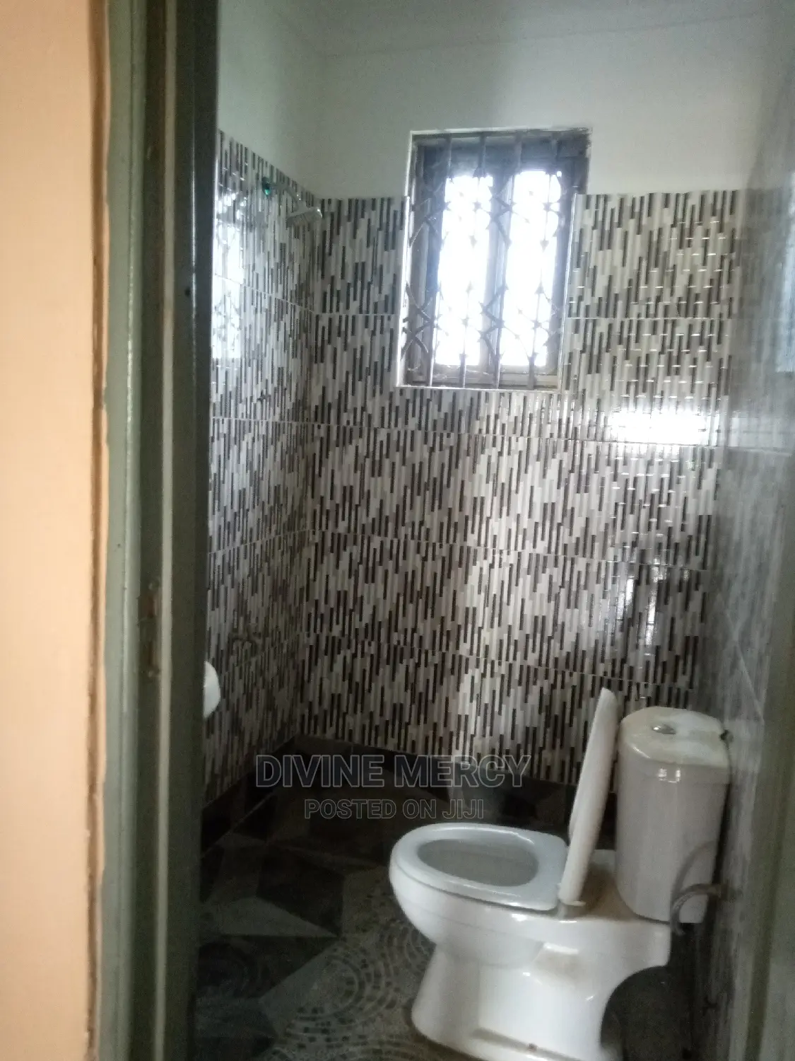 1bdrm Apartment in Market Road, Kasoa for rent