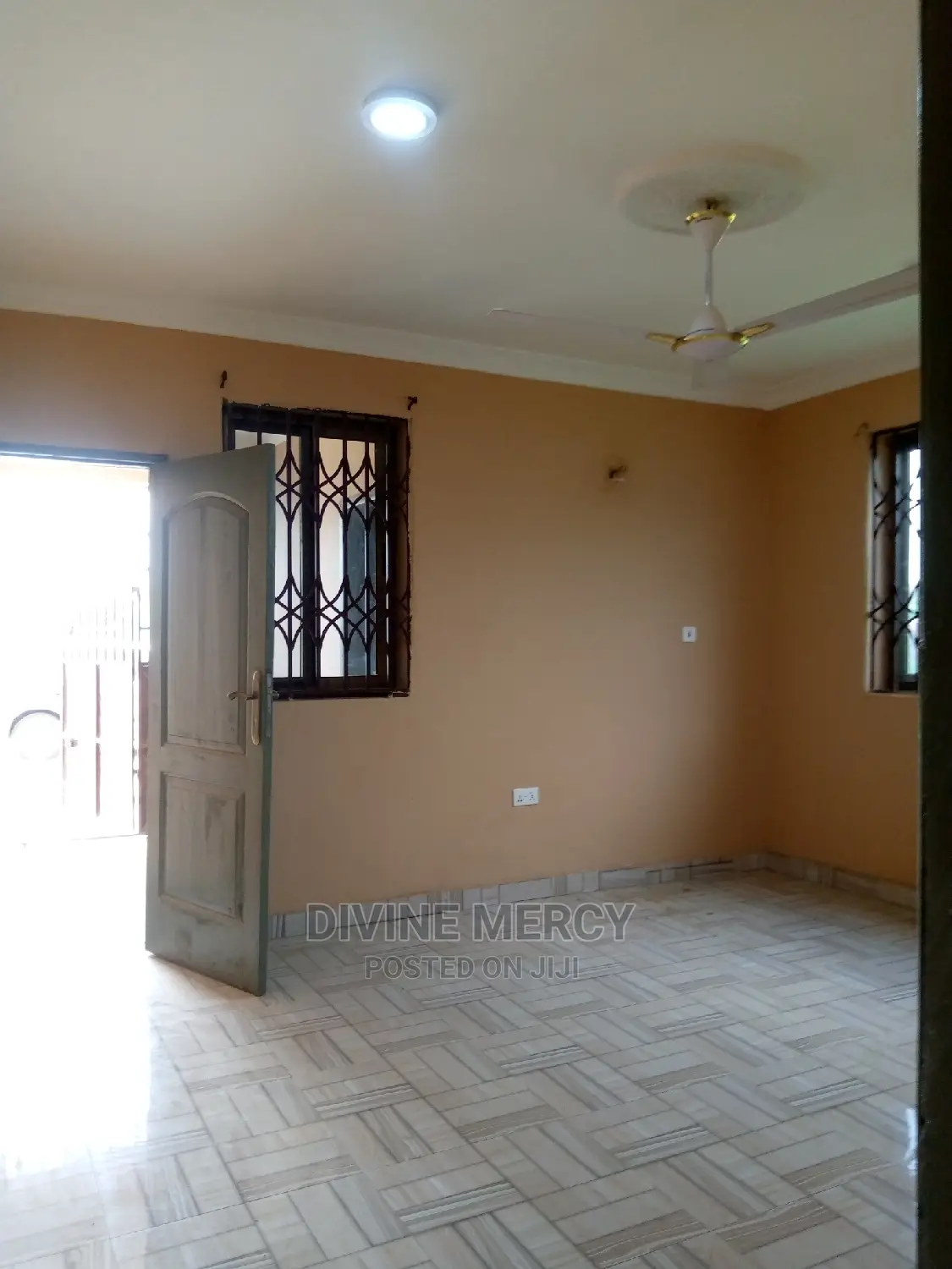 1bdrm Apartment in Market Road, Kasoa for rent