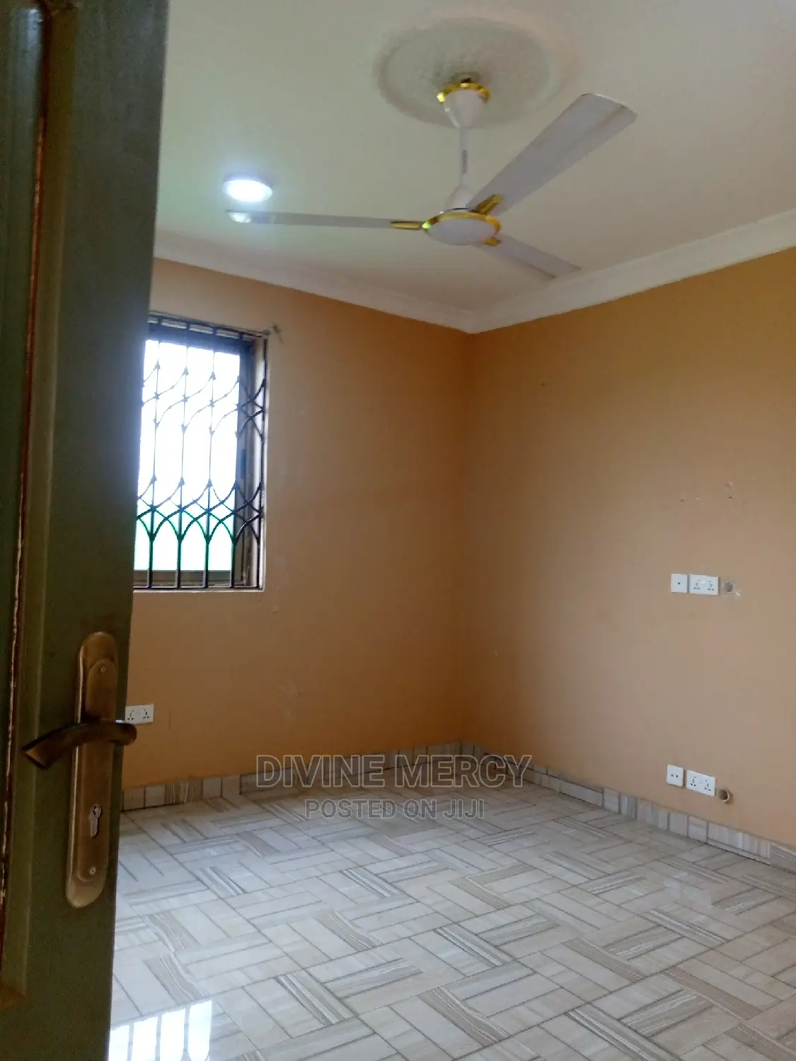 1bdrm Apartment in Market Road, Kasoa for rent
