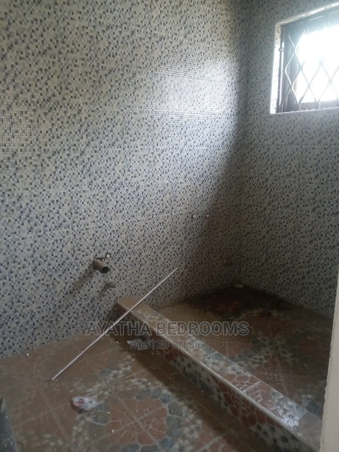 3bdrm Apartment in Ayathar Bedroom, New Town for Rent