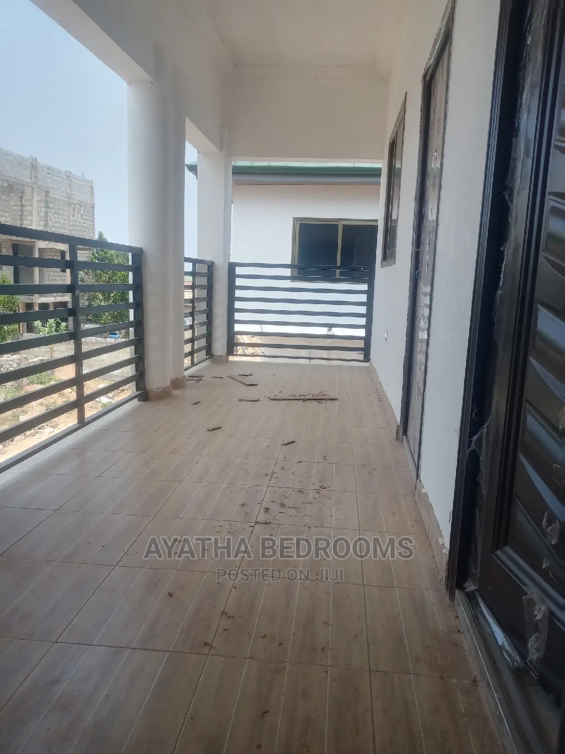 3bdrm Apartment in Ayathar Bedroom, New Town for Rent