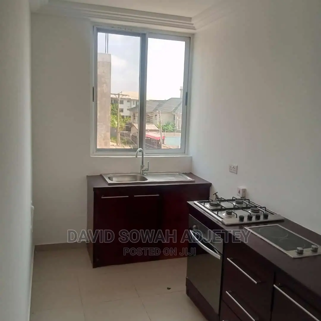 2bdrm Apartment in Tseaddo, Teshie for Rent