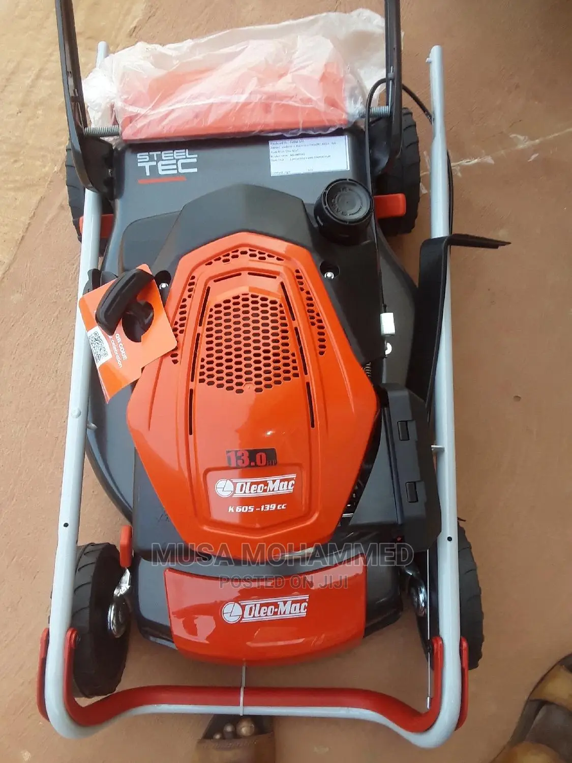 Oleo Mac Lawnmower