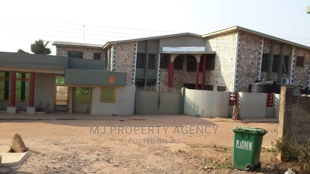 24 Bedroom House Around Gimpa