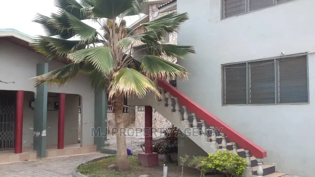 24 Bedroom House Around Gimpa