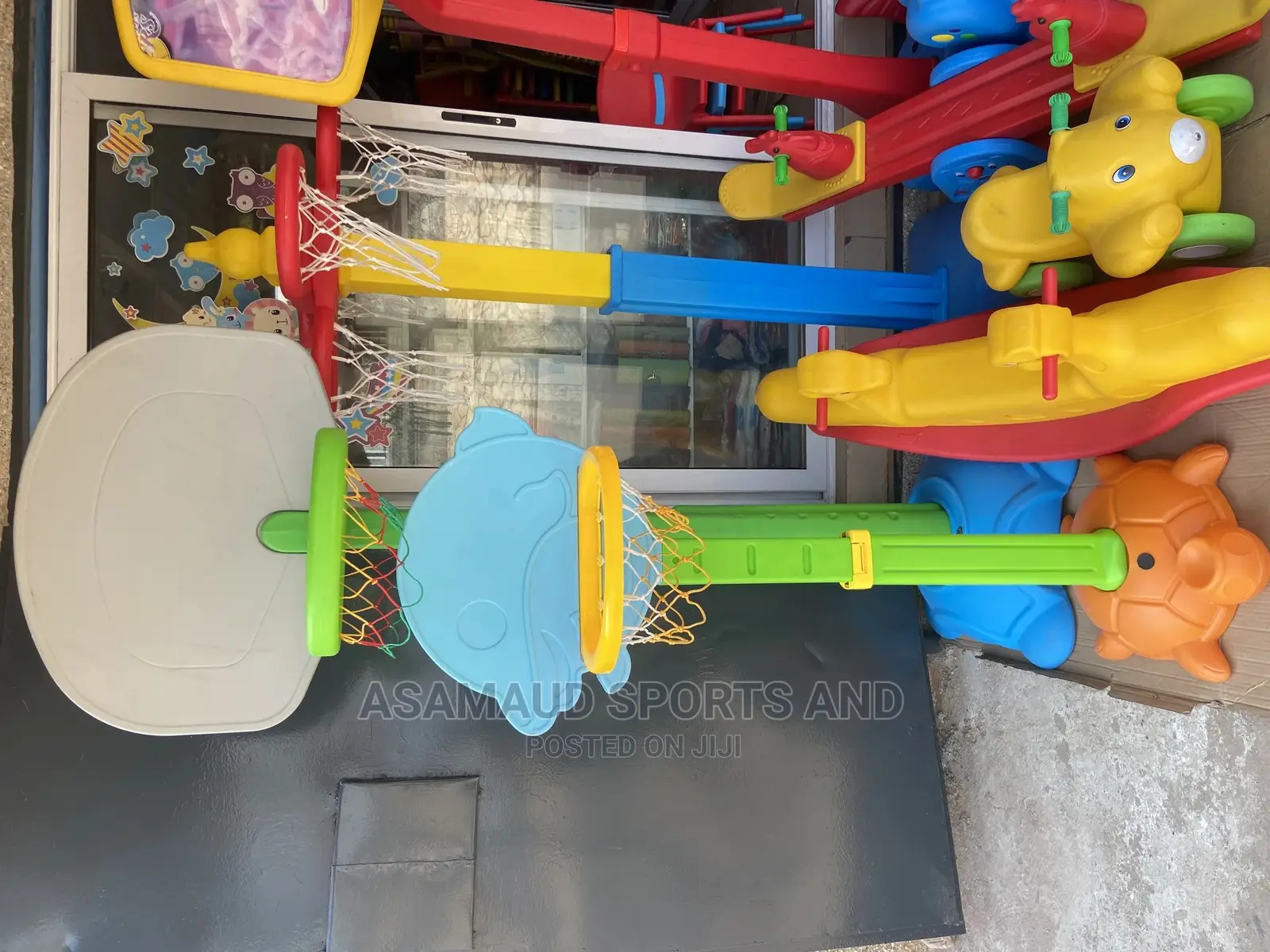 Pre Owned Basketball Stand for Kids