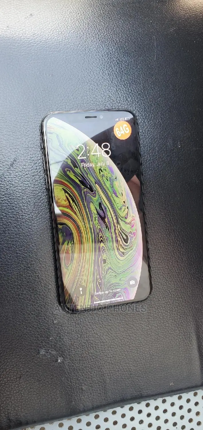 Apple iPhone XS 64 GB Black