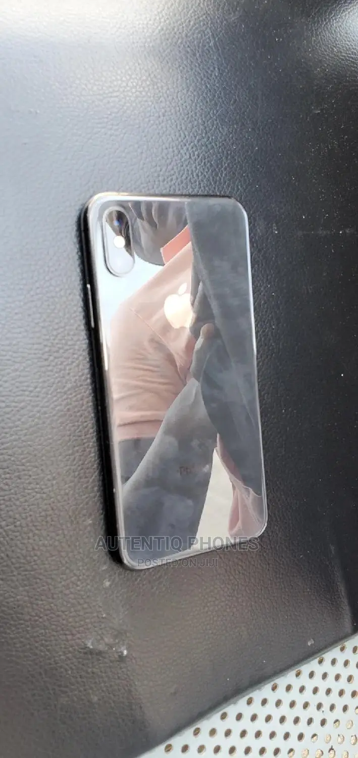 Apple iPhone XS 64 GB Black