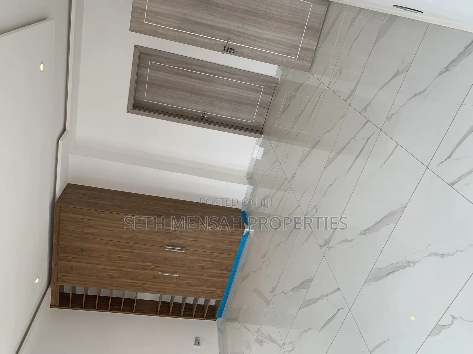 4bdrm House in 4 Bedroom House For, East Legon for Sale