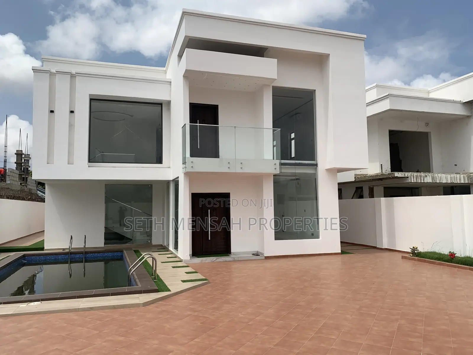 4bdrm House in 4 Bedroom House For, East Legon for Sale