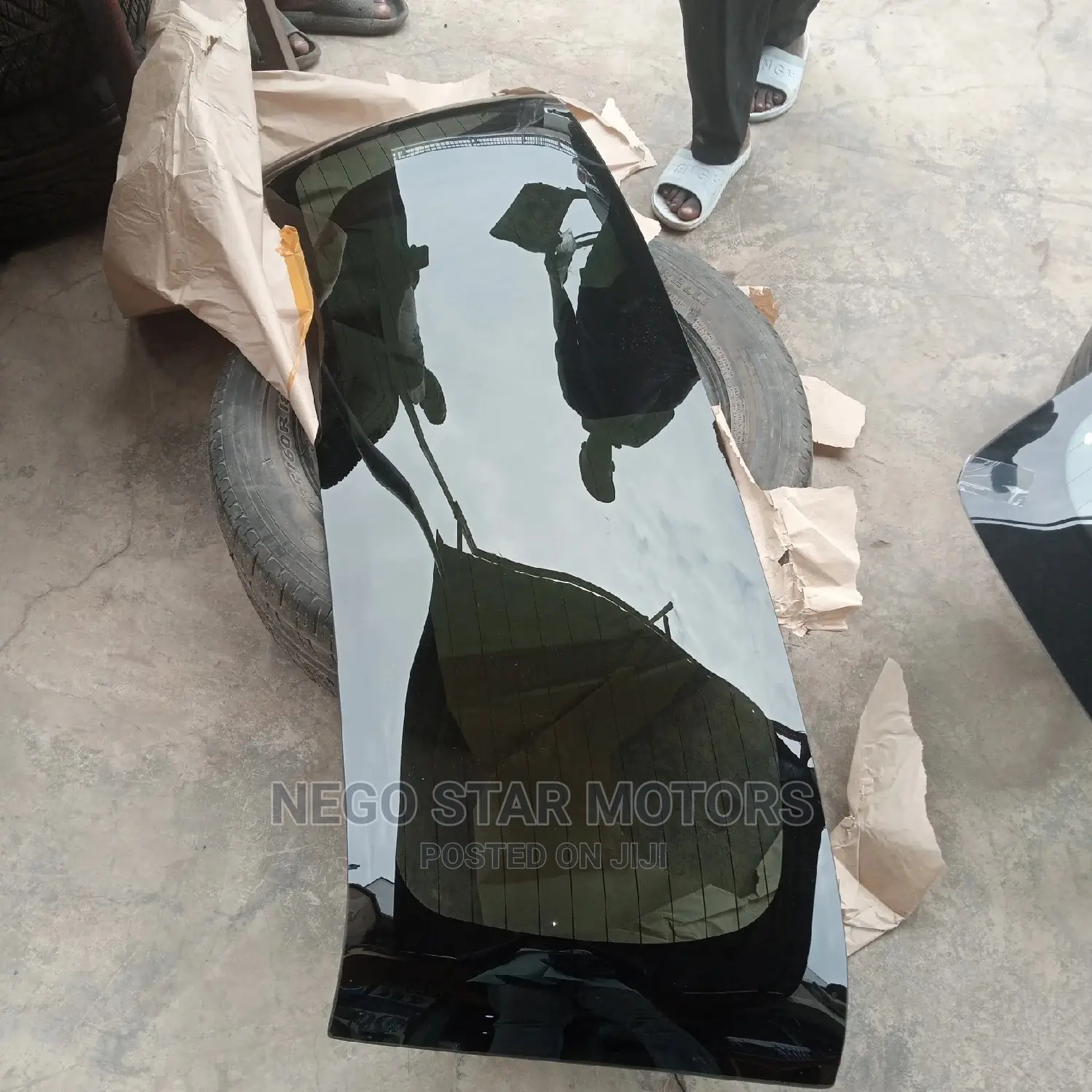 Toyota Fortuner 2012 Back Glass Tinted and Heater Lines