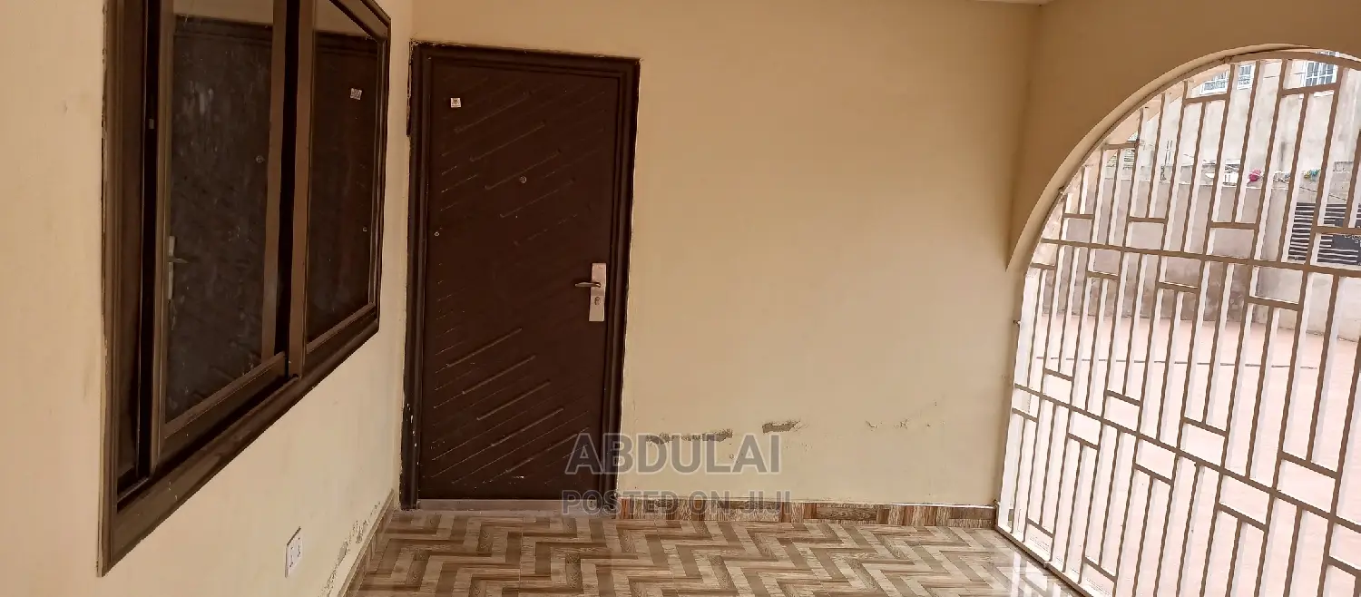 5bdrm House in Abdulai, Pillar 2 for rent