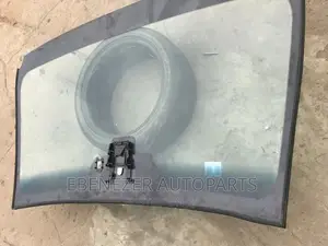 Toyota Rav 4 2014 Windscreen