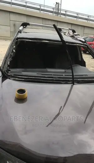 Toyota Rav 4 2014 Windscreen