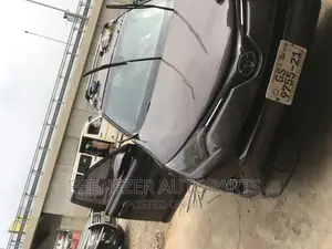 Toyota Rav 4 2014 Windscreen