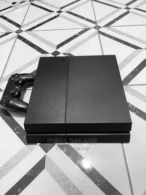 Ps4 Fat With 5 Games