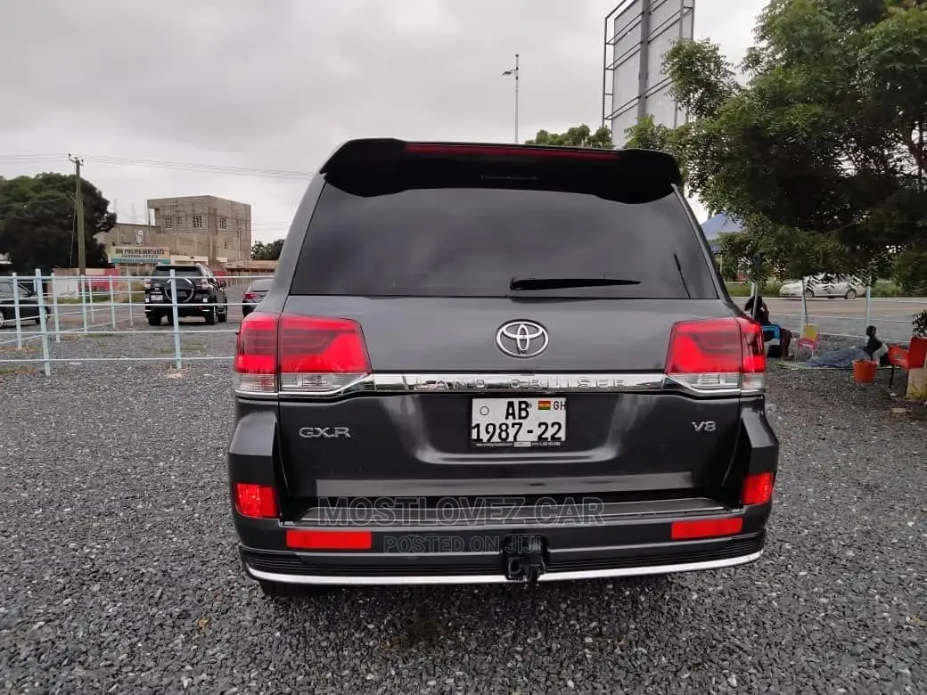 Car Rental Landcruiser V8 for Rent in Accra,Weddings, Tour ,