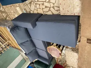 Excellent Sofa. Feee Delivery