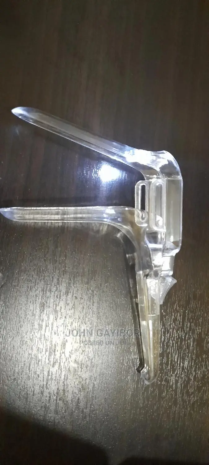 High Quality Disposable Speculum With Light Source.