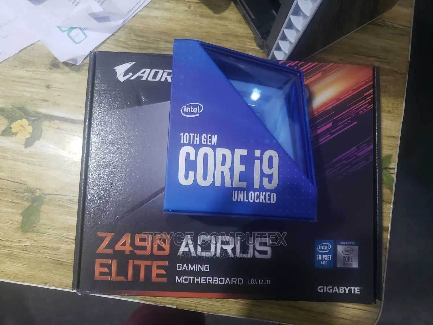 Intel Core I9 10900k CPU Z490 Aorus Elite Motherboard