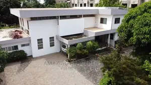 Office for Rent 5bed /3bed Boys Qut Airport Residential Area