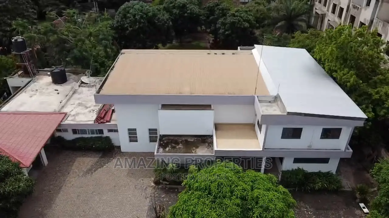 Office for Rent 5bed /3bed Boys Qut Airport Residential Area