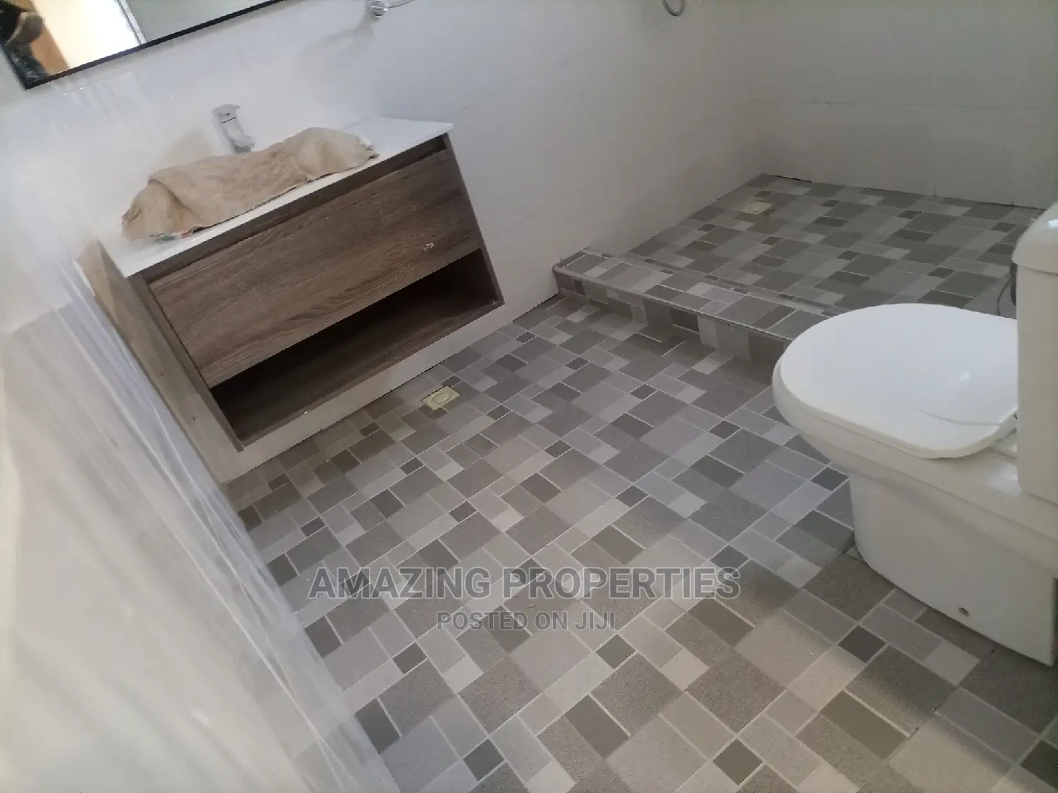 3bdrm House in for Sale 3 Bedrooms for Sale
