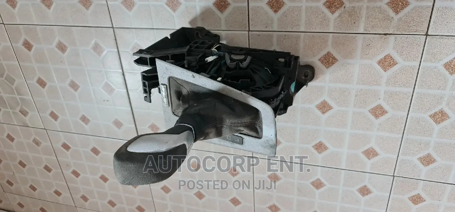 2012 - 2014 Ford Focus Gear Lever
