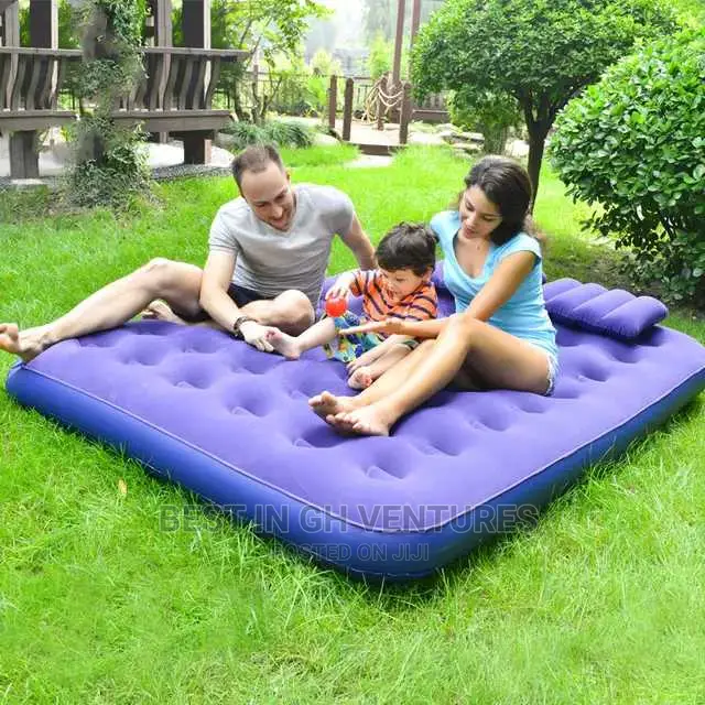 Familysize Indoor/Outdoor Airmattress + Pump