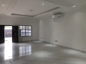 4bdrm House in Taifa Rd, Pokuase for sale