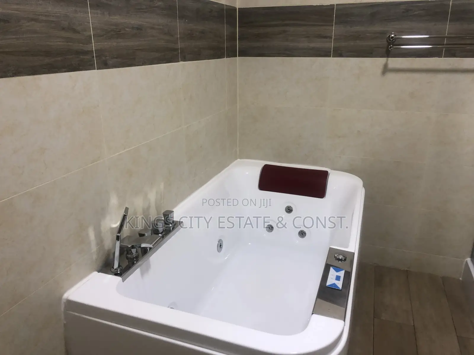 4bdrm House in Taifa Rd, Pokuase for sale