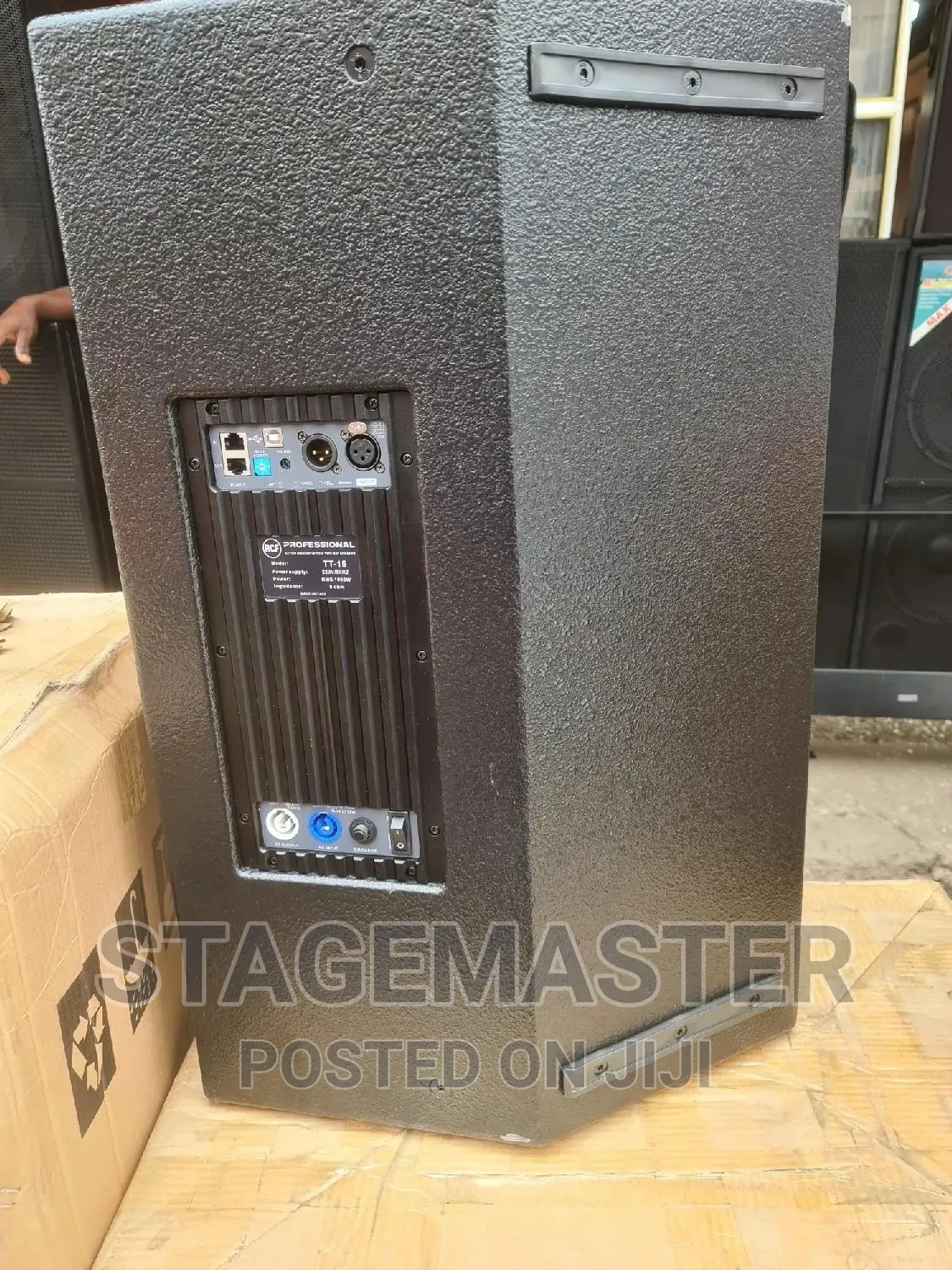 Stage Monitor Active ( RCF )