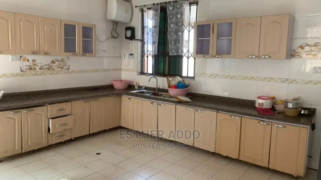 4bdrm House in East Legon for rent