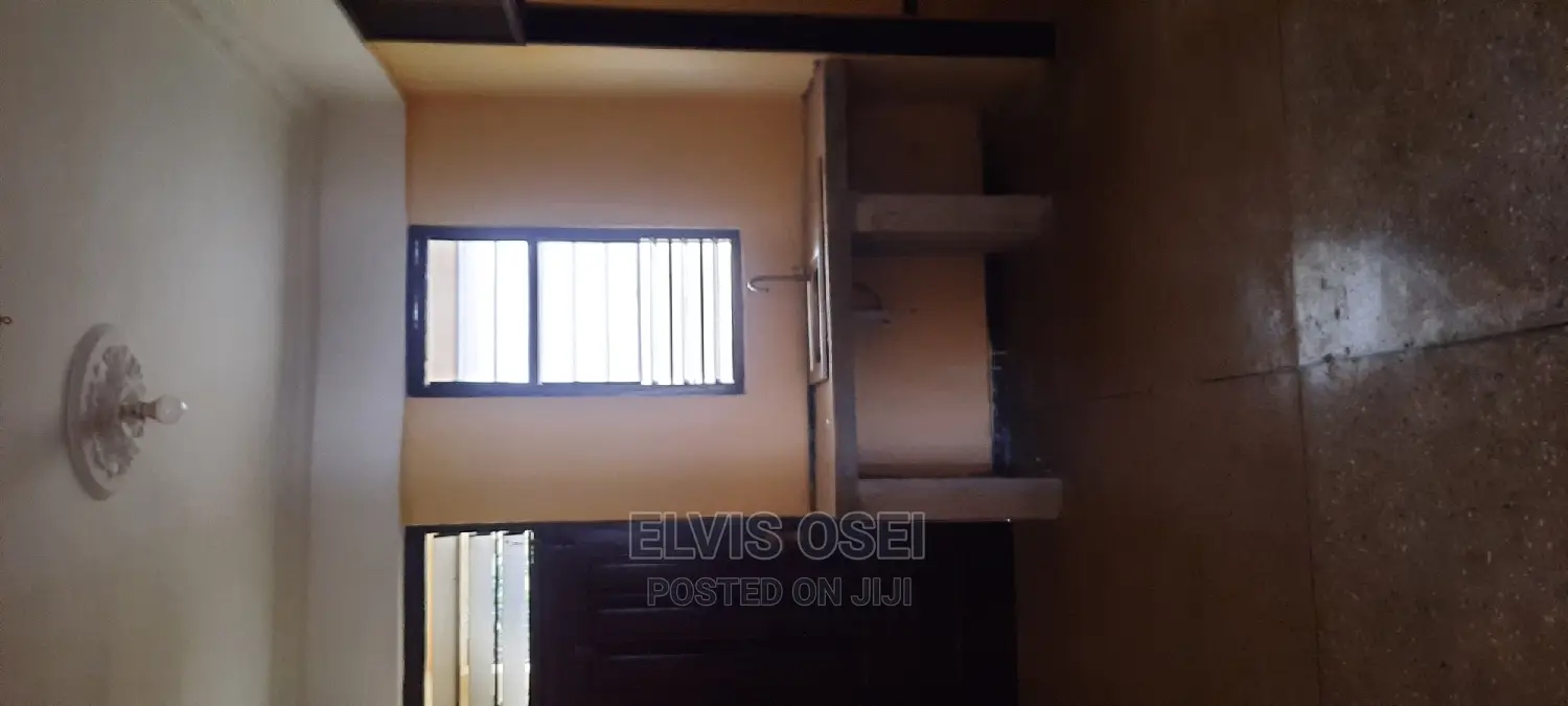 8bedrooms 4 Apartment for Rent