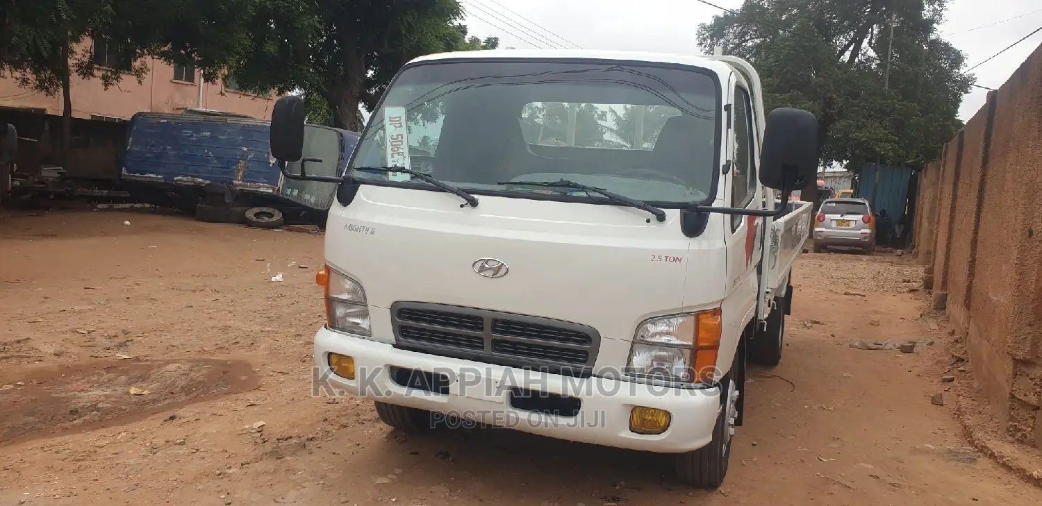 Hyundai Mighty Truck