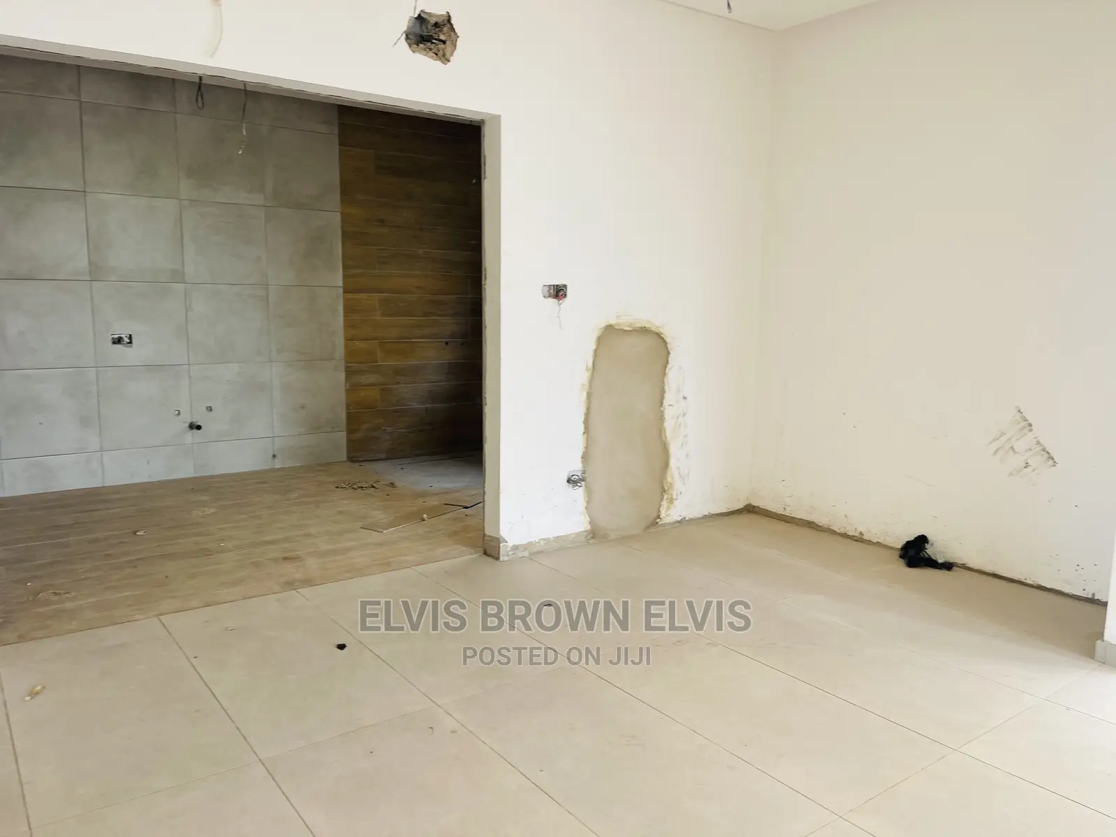 4bdrm Mansion in Living Large, East Legon for Sale