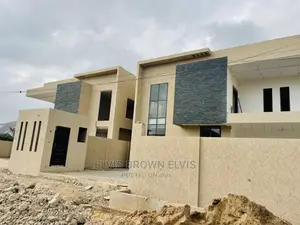 4bdrm Mansion in Living Large, East Legon for Sale