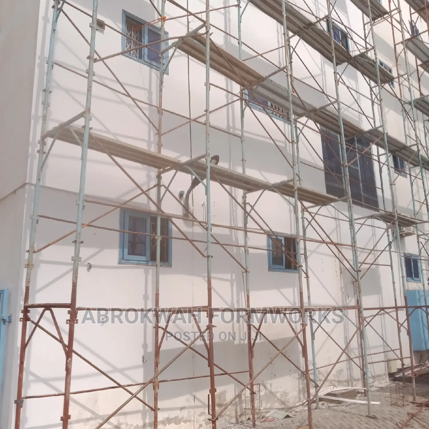 Retaining Wall/Columns/Scaffolds/Bridge/Gutter/Kumasi