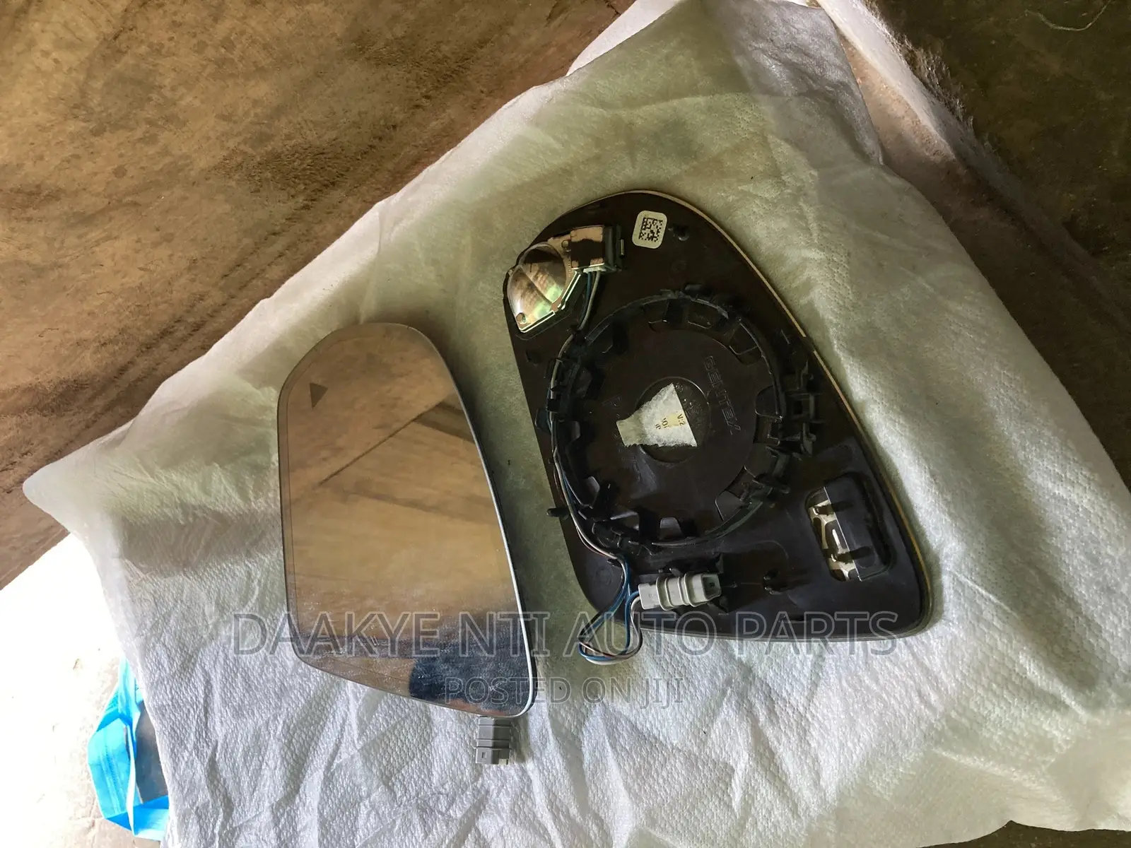 Benz C300 2014 Side Mirror Glass With Blind Spot Sensor