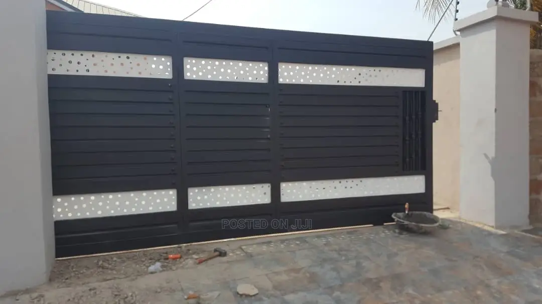 Strong Galvanize Main Gate