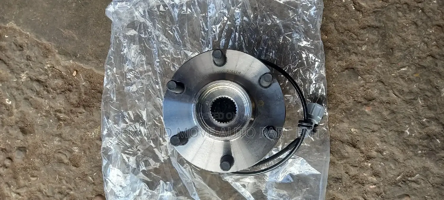 Nissan Navara/Pathfinder 2005-14 Brand New Quality WHEEL HUB