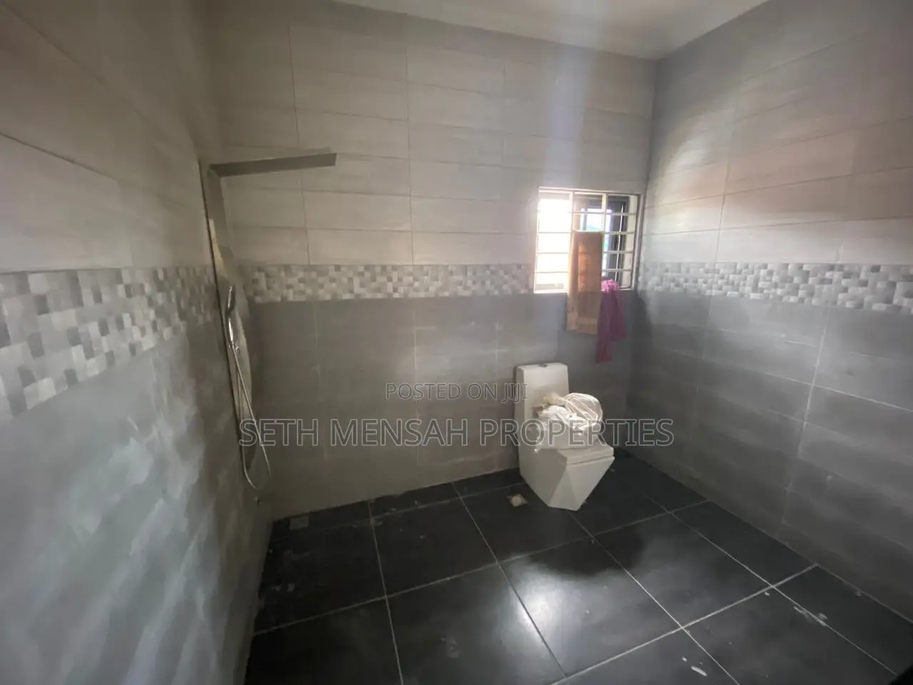 3bdrm House in 3 Bedroom House for for Sale