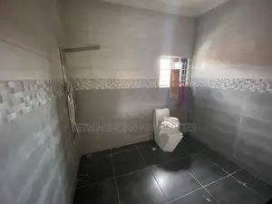 3bdrm House in 3 Bedroom House for for Sale