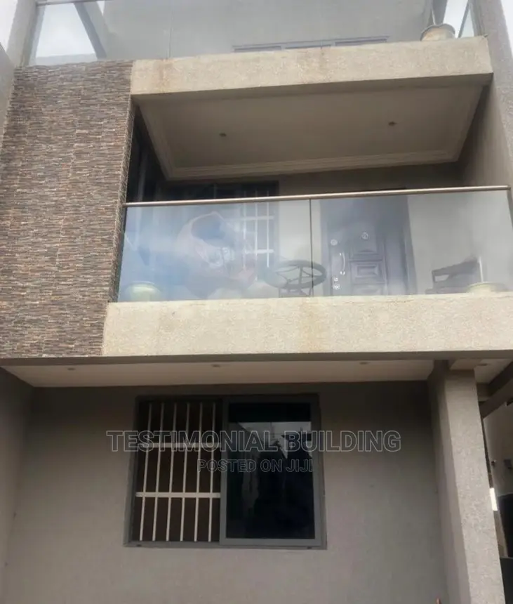 4bdrm House in Testimonial Building, Adenta for Sale