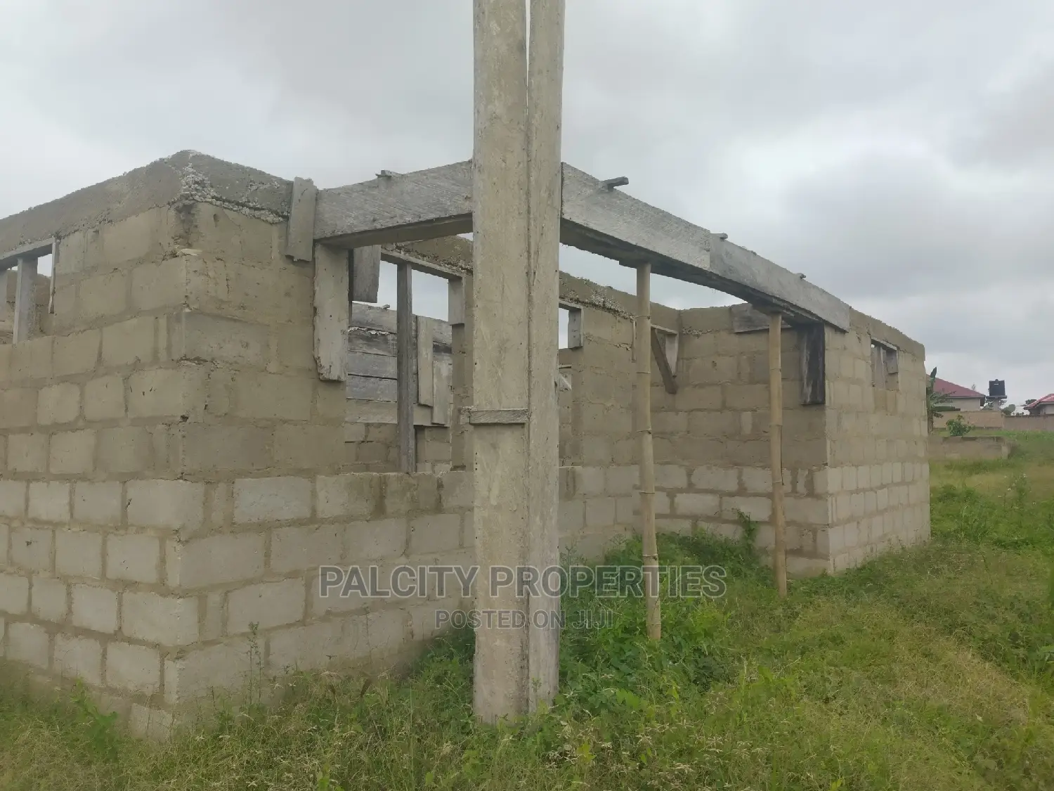 2bdrm House in Abrankese, Kumasi Metropolitan for sale
