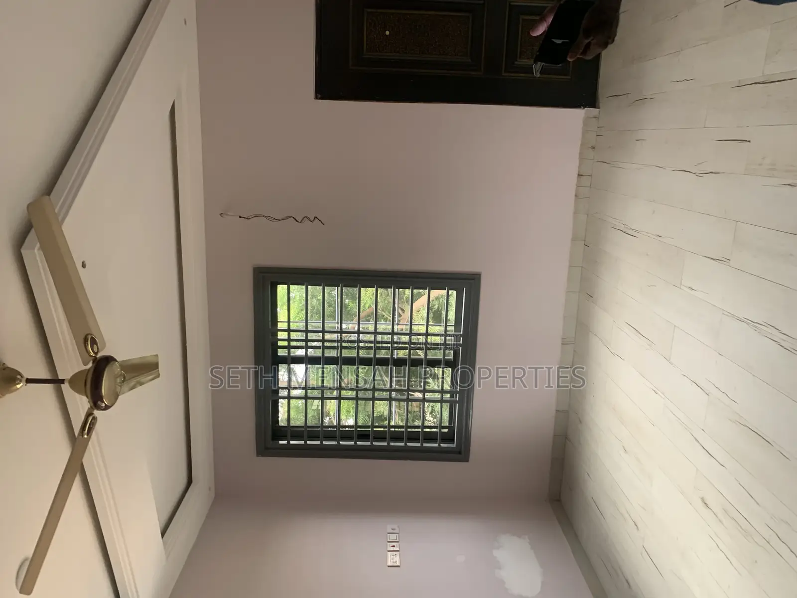 Furnished 4bdrm House in Overhead for rent